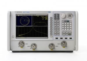 Analyseur de réseau utilisé Agilent N5225A
